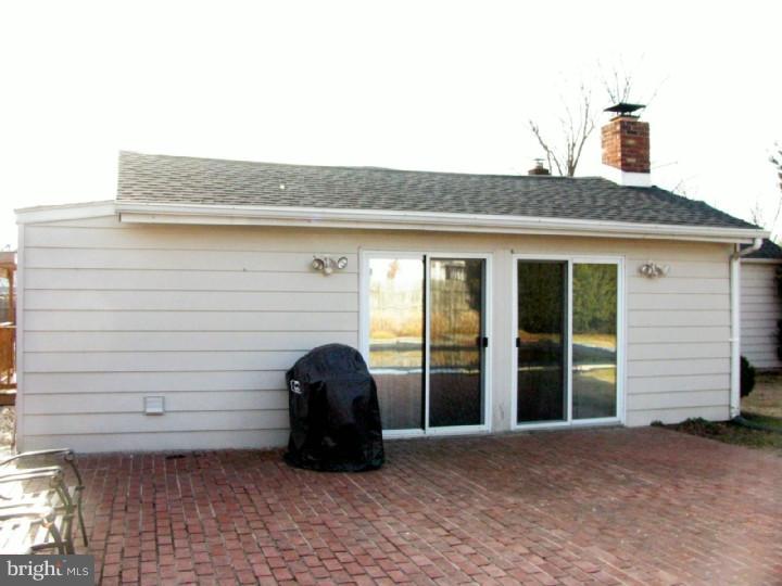 9 Croyden Road Newark, DE 19702 - Photo 22 of 25 Exterior Back