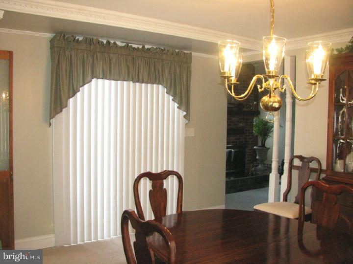 9 Croyden Road Newark, DE 19702 - Photo 9 of 25 Dining Room