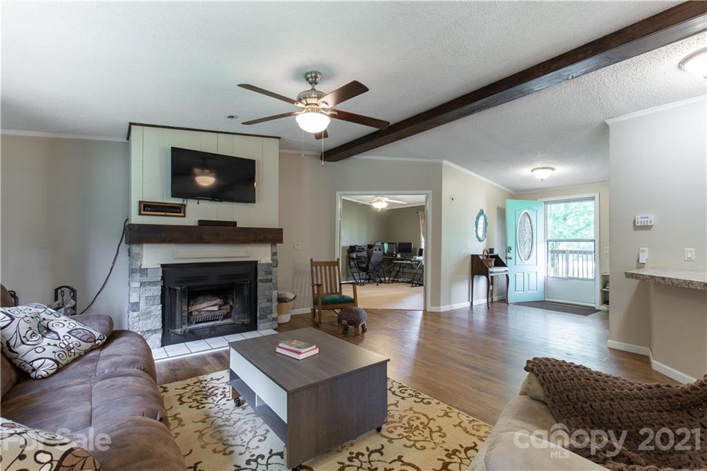 1611 Sandy Hill Road York, SC 29745 - Photo 9 of 34 Gallery Image 9