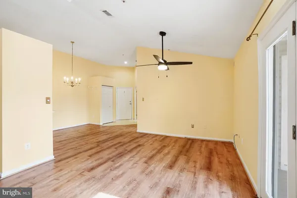 $1,900 | 12220 Eagles Nest Court, Unit L, Germantown, MD 20874