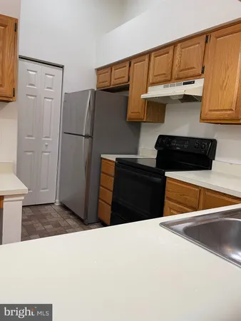 $1,950 | 12220 Eagles Nest Court, Unit L, Germantown, MD 20874