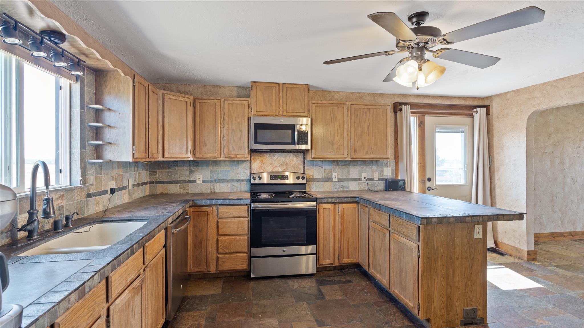 4314 North Ritchey Road Medical Lake, WA 99022 - Photo 7 of 24