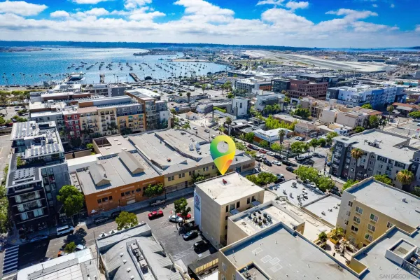 $2,995 | 1943 India Street, Unit 204, San Diego, CA 92101