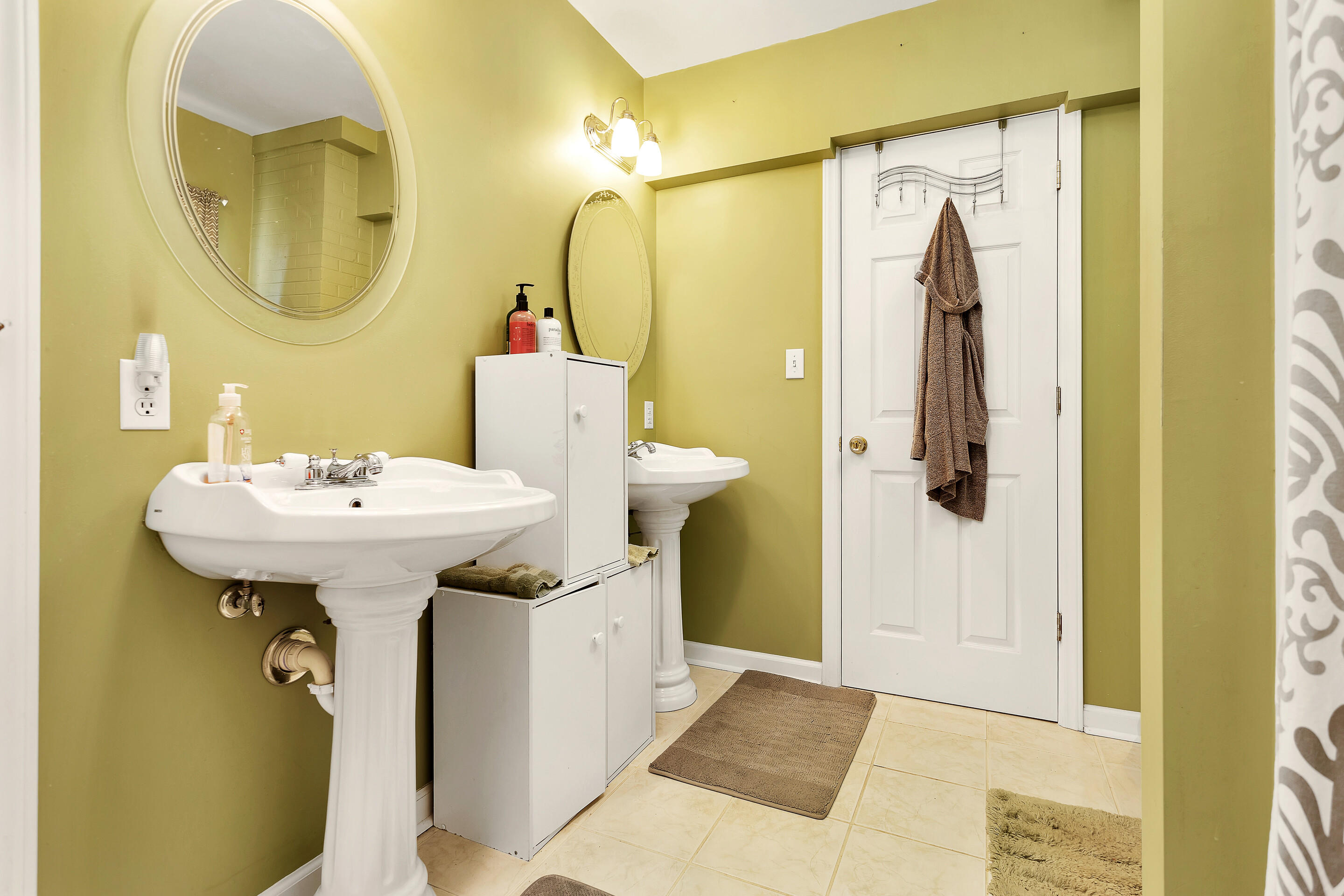2040 Burma Road Salem, VA 24153 - Photo 24 of 31 Master Bath