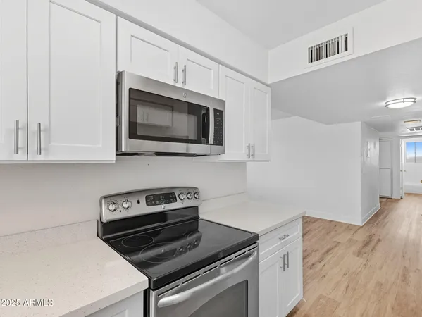 $1,250 | 4740 East Moreland Street, Phoenix, AZ 85008