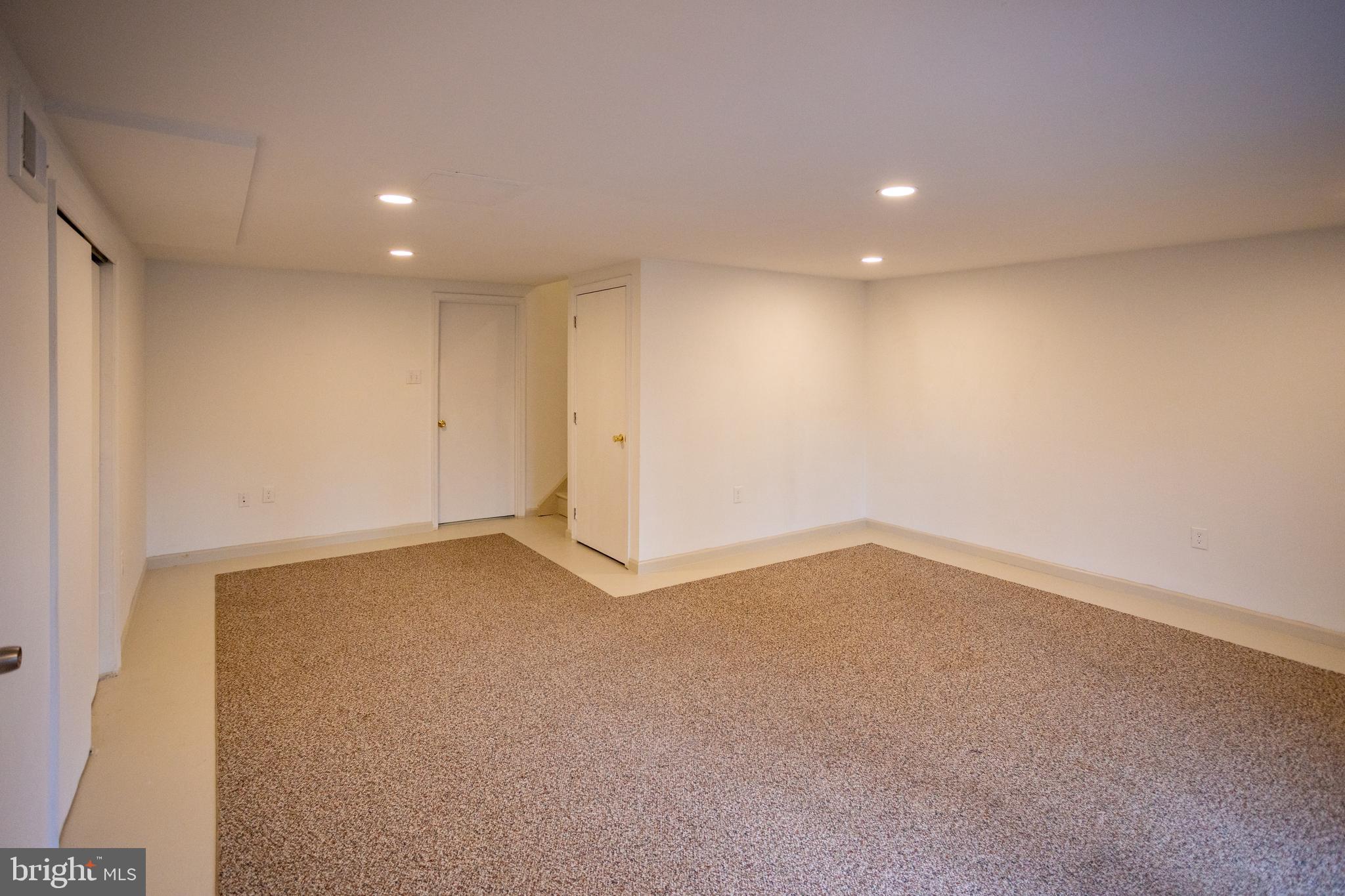 322 Kent Lane Perkasie, PA 18944 - Photo 29 of 36 a view of an empty room