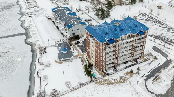 $1,200,000 | 200 Lake Street, Unit 3B, St. Joseph, MI 49085