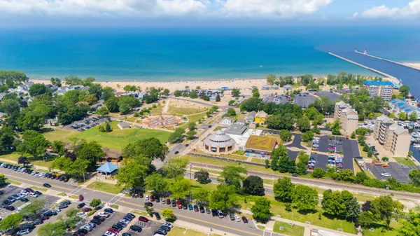 $1,200,000 | 200 Lake Street, Unit 3B, St. Joseph, MI 49085