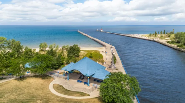 $1,200,000 | 200 Lake Street, Unit 3B, St. Joseph, MI 49085