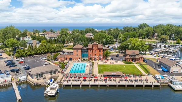 $1,200,000 | 200 Lake Street, Unit 3B, St. Joseph, MI 49085
