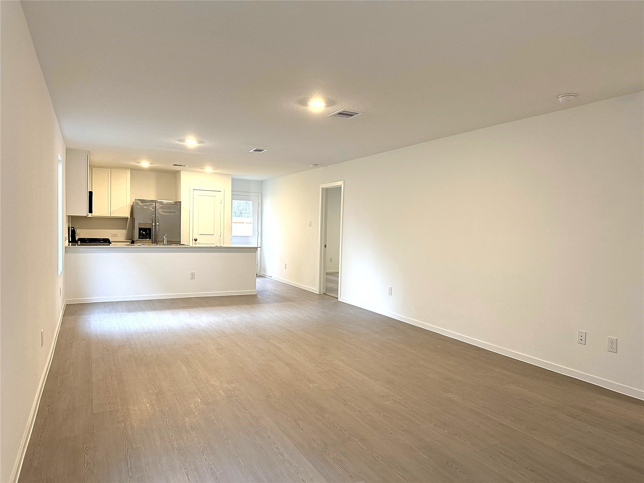 1511 Sunset Ridge Drive Conroe, TX 77306 - Photo 3 of 11