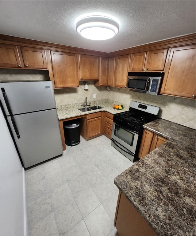 7 Wake Robin Road, Unit 307 Lincoln, RI 02865 - Photo 13 of 38