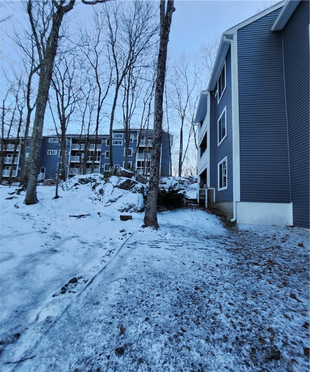 7 Wake Robin Road, Unit 307 Lincoln, RI 02865 - Photo 4 of 38