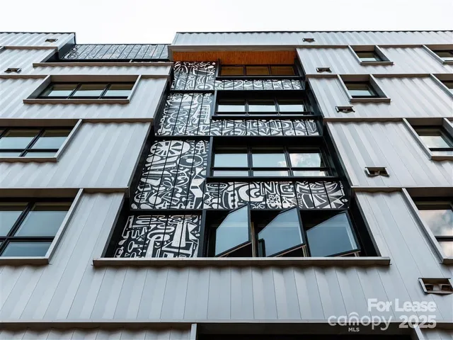 $1,346 | 1824 North Brevard Street, Unit 1D, Charlotte, NC 28206