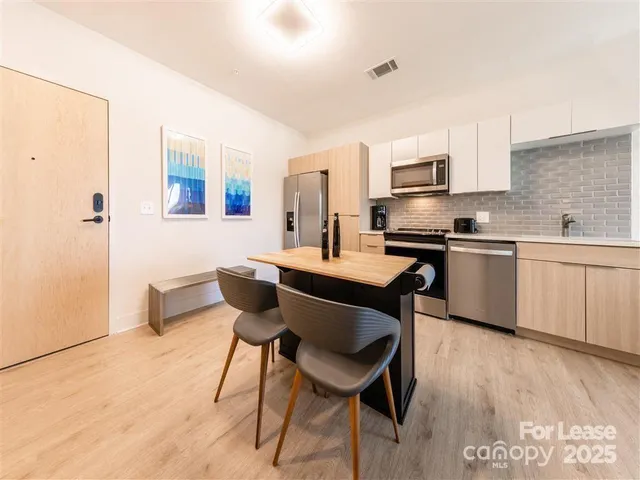 $1,346 | 1824 North Brevard Street, Unit 1D, Charlotte, NC 28206