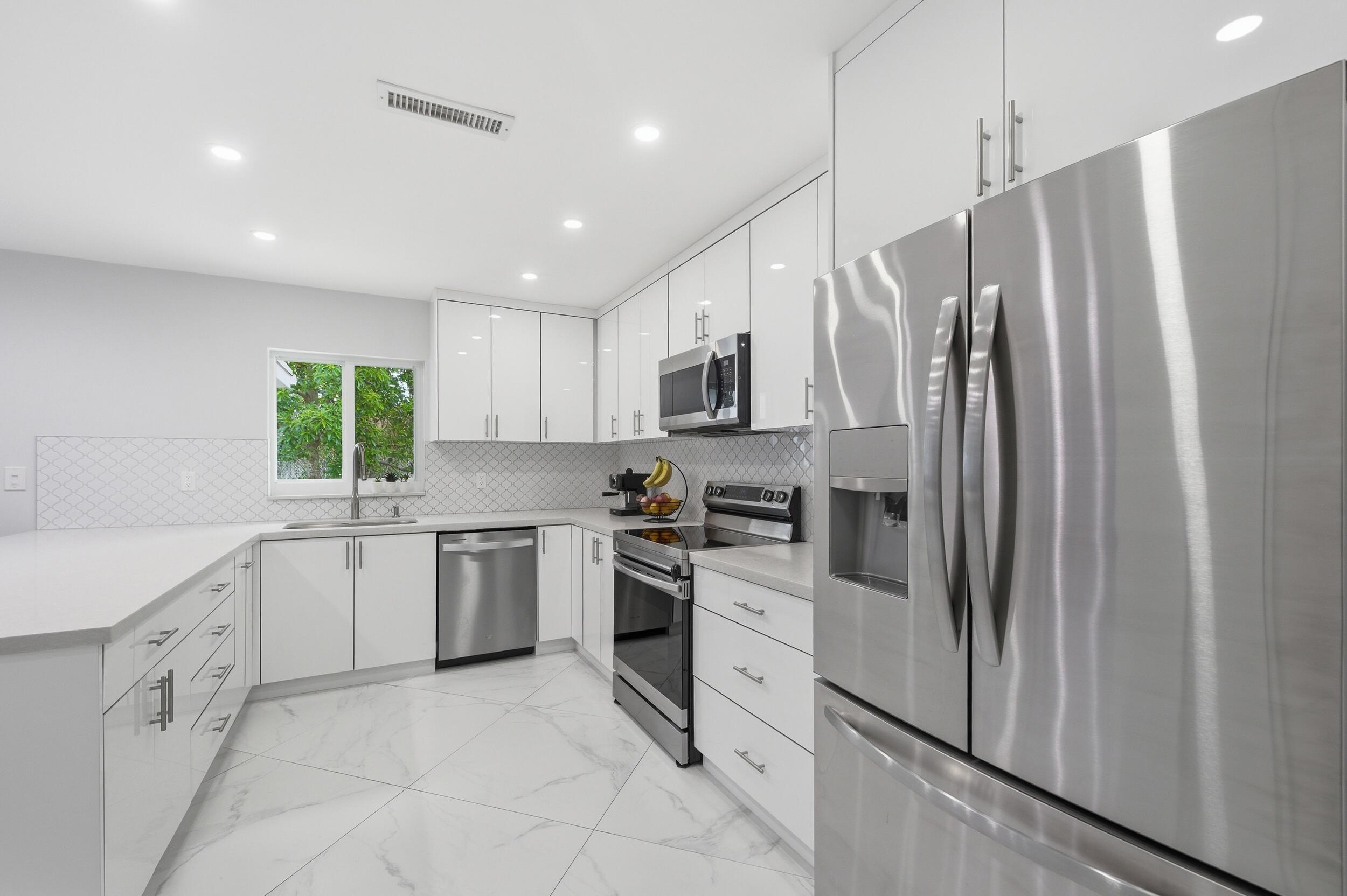 10234 Sleepy Brook Way Watergate, FL 33428 - Photo 17 of 31 17__d4s6686