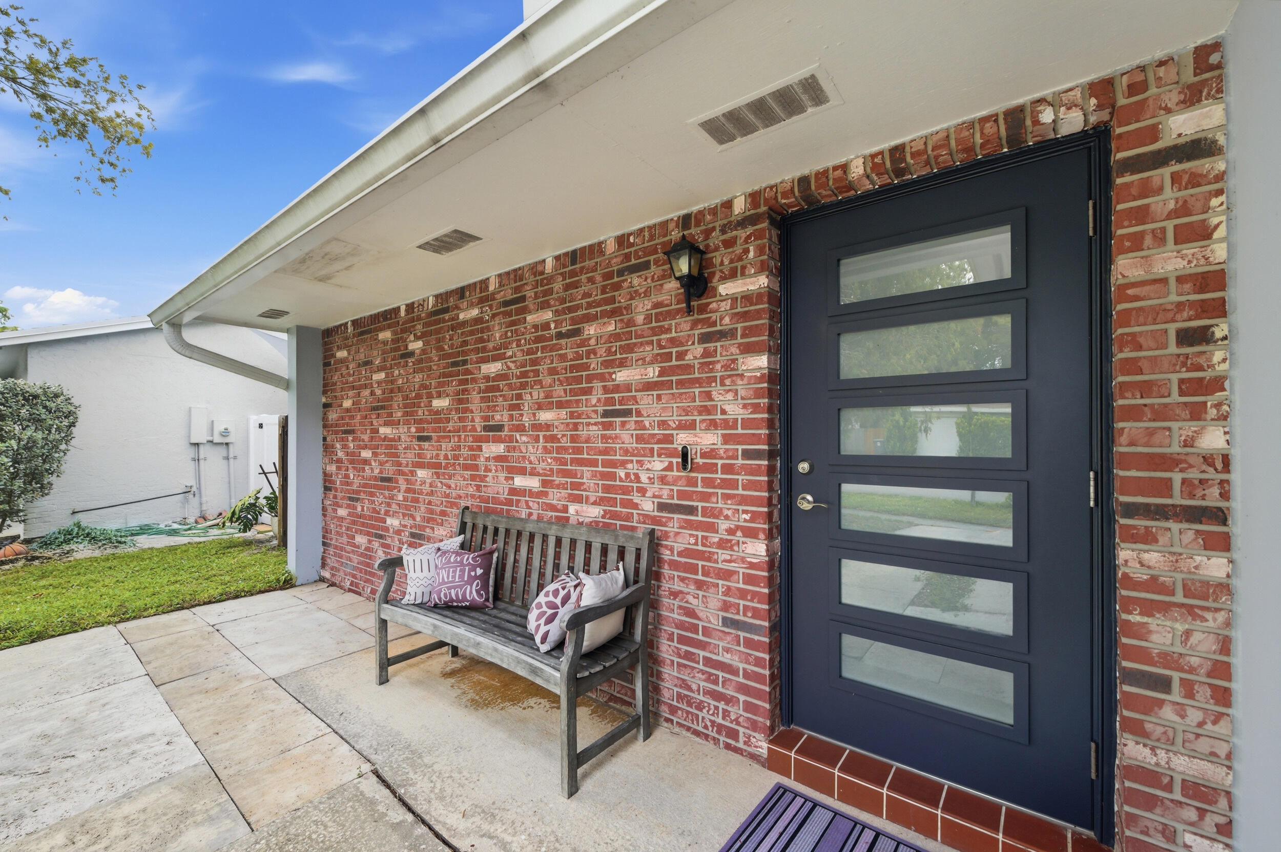 10234 Sleepy Brook Way Watergate, FL 33428 - Photo 5 of 31 4__d4s6866