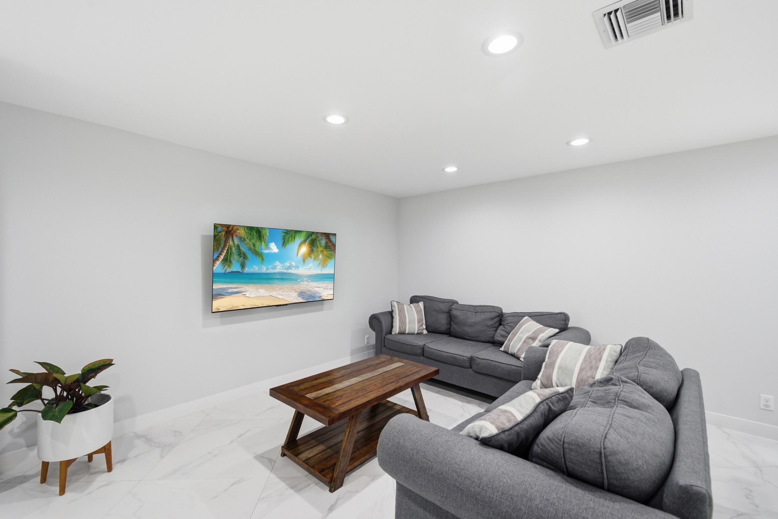 10234 Sleepy Brook Way Watergate, FL 33428 - Photo 6 of 31 5__d4s6591