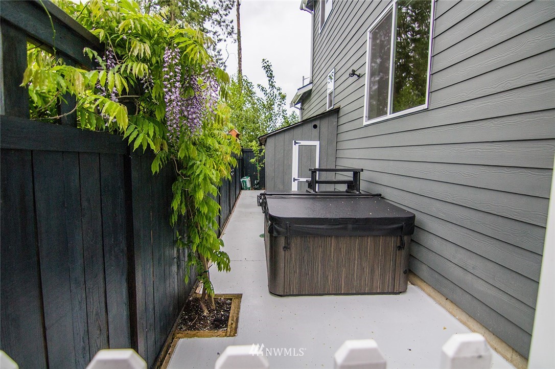 427 161st Place Southeast Bothell, WA 98012 - Photo 21 of 25 Gallery Image 21