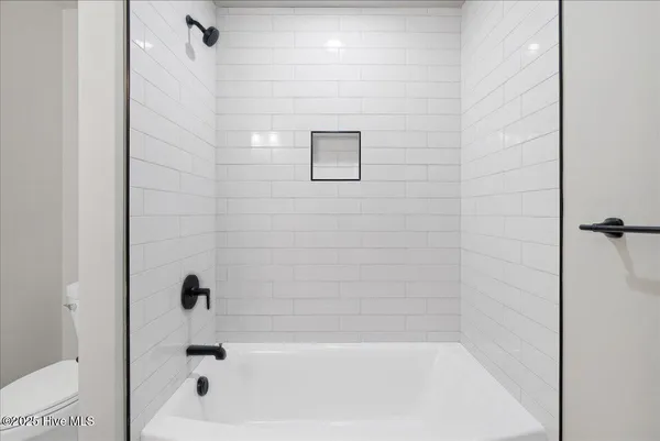 $3,200 | 420 South Ashe Street, Southern Pines, NC 28387