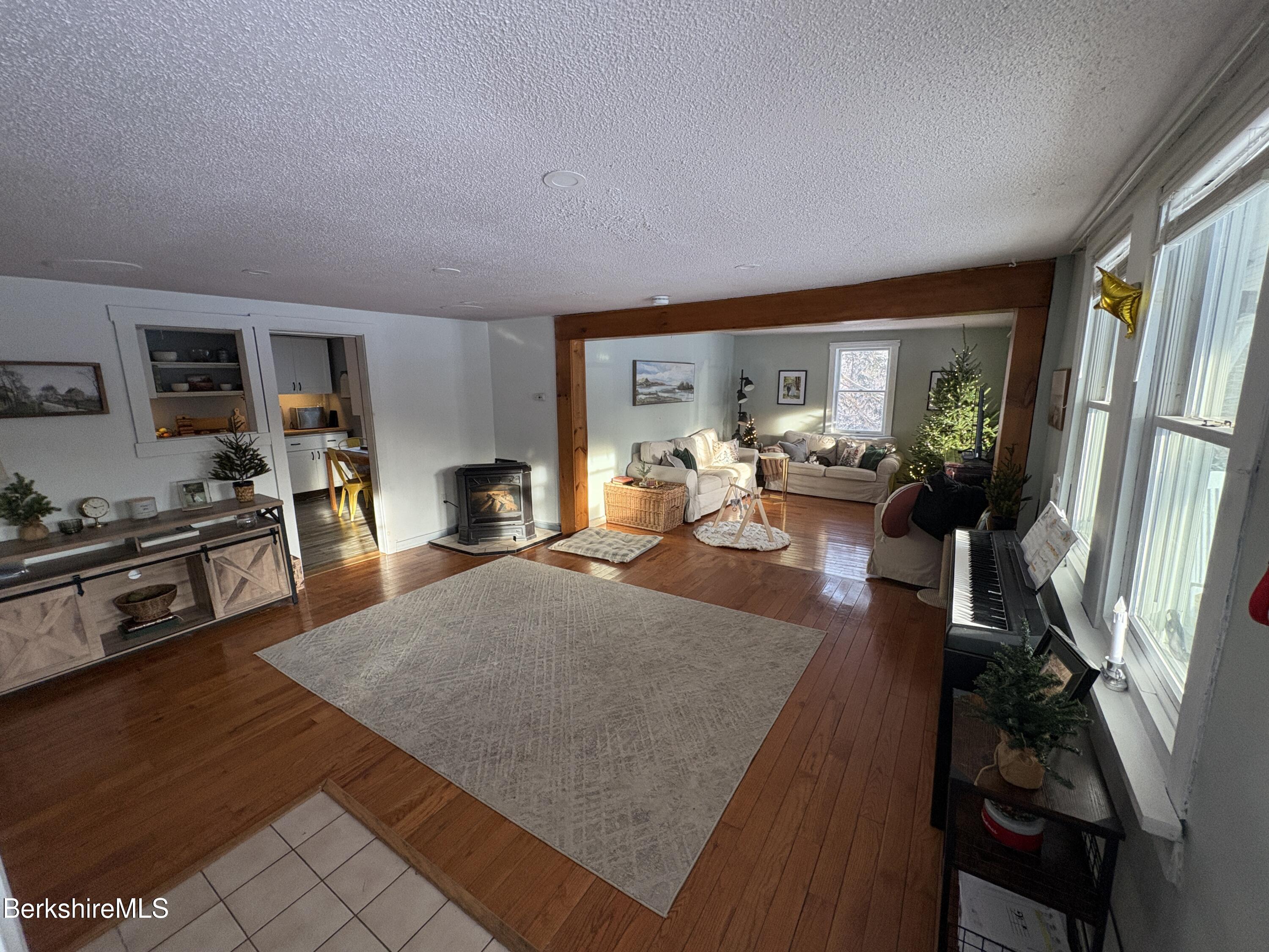 20 Moscow Road West Stockbridge, MA 01266 - Photo 13 of 33 Living room
