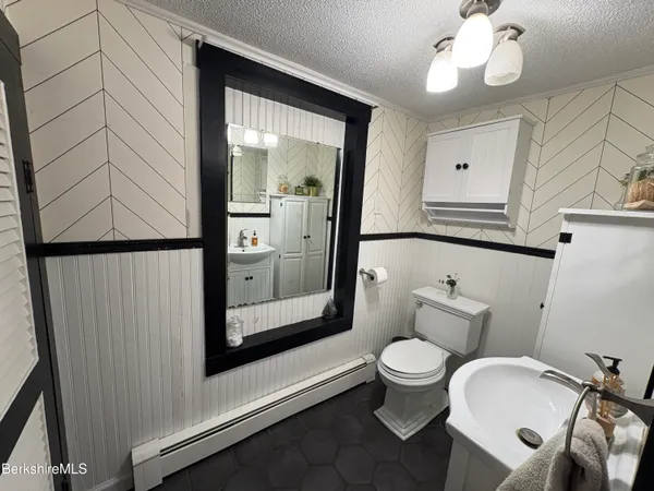 $384,000 | 20 Moscow Road, West Stockbridge, MA 01266