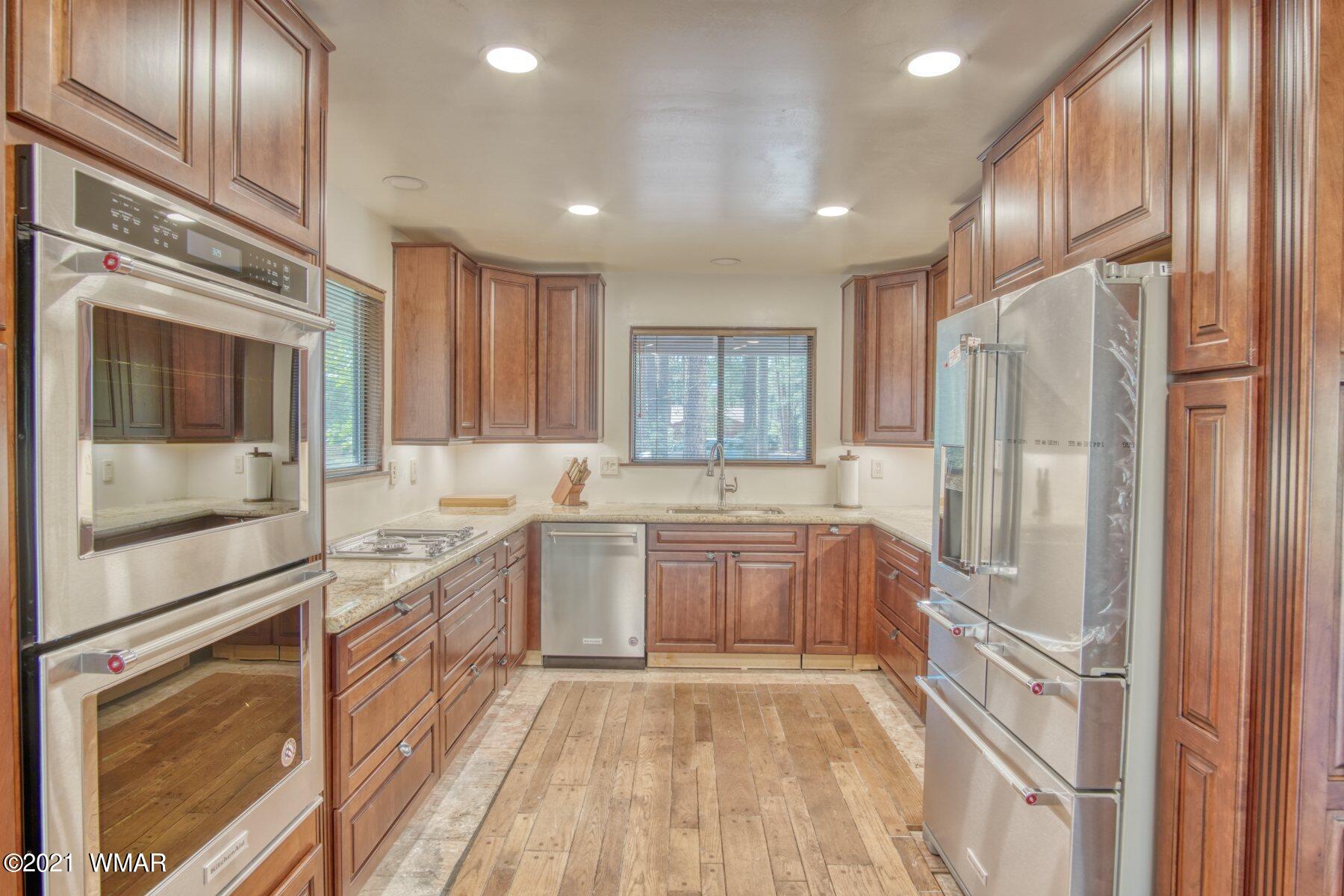 7593 Geronimo Road Pinetop, AZ 85935 - Photo 12 of 20 Gallery Image 12