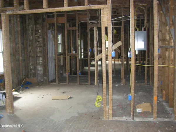 $125,000 | 306 Union Street, North Adams, MA 01247