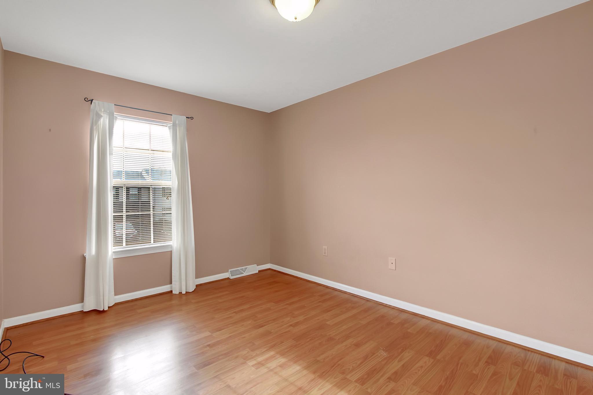 37 3rd Avenue Spring Grove, PA 17362 - Photo 14 of 26