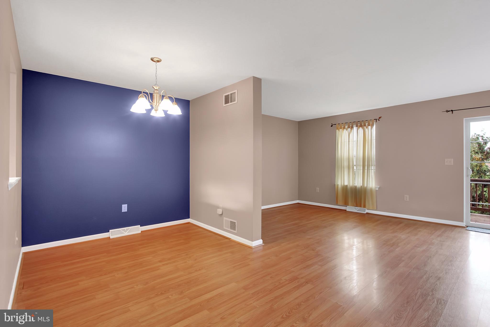 37 3rd Avenue Spring Grove, PA 17362 - Photo 4 of 26
