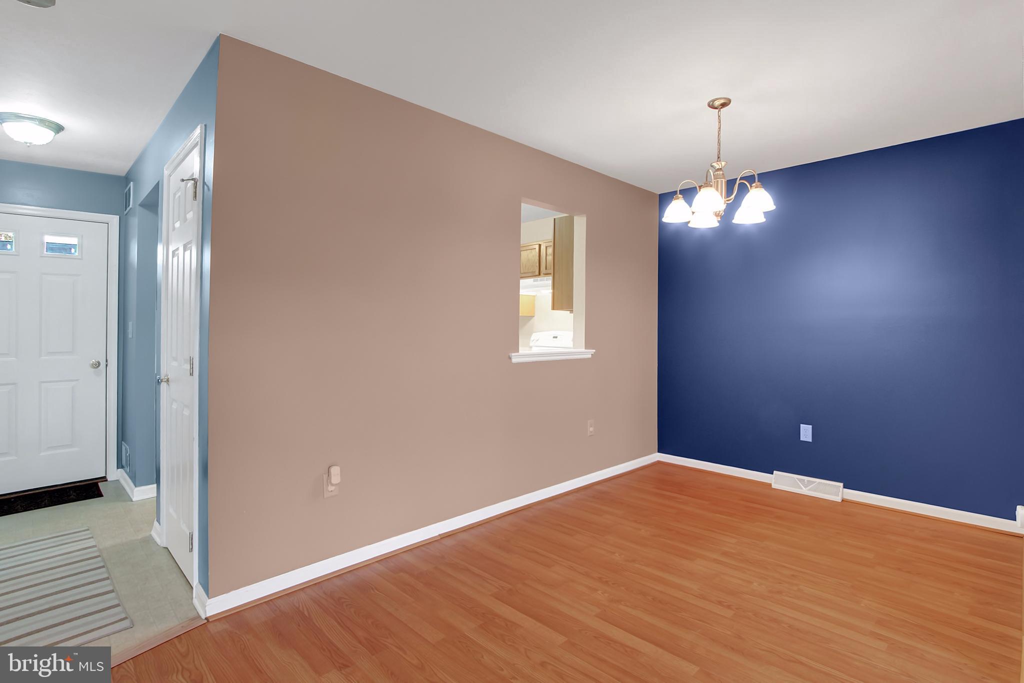37 3rd Avenue Spring Grove, PA 17362 - Photo 5 of 26