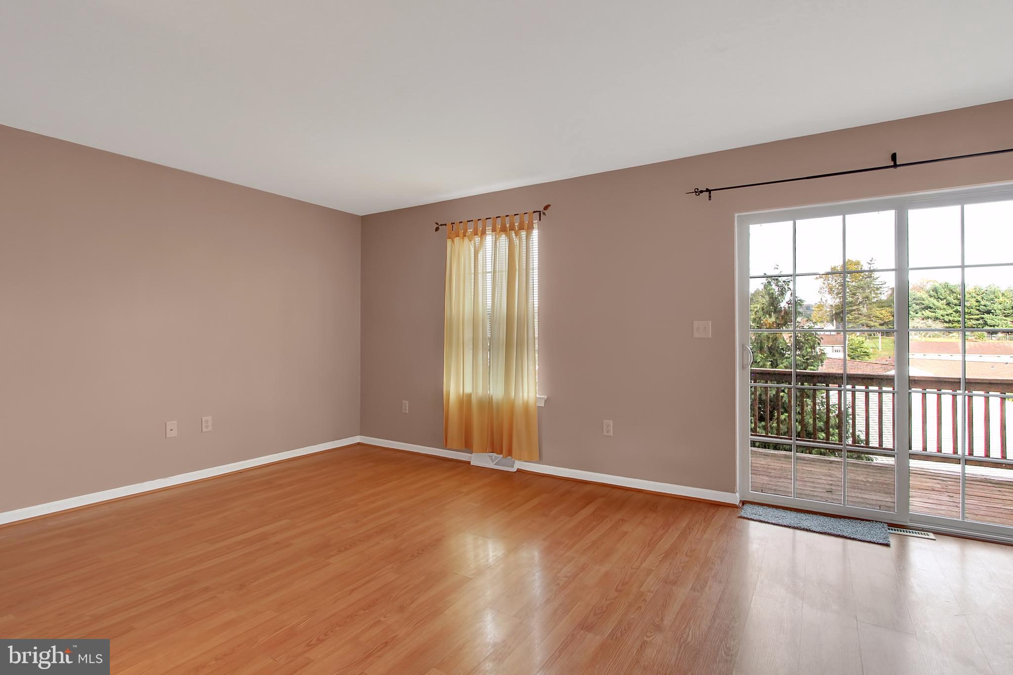 37 3rd Avenue Spring Grove, PA 17362 - Photo 7 of 26