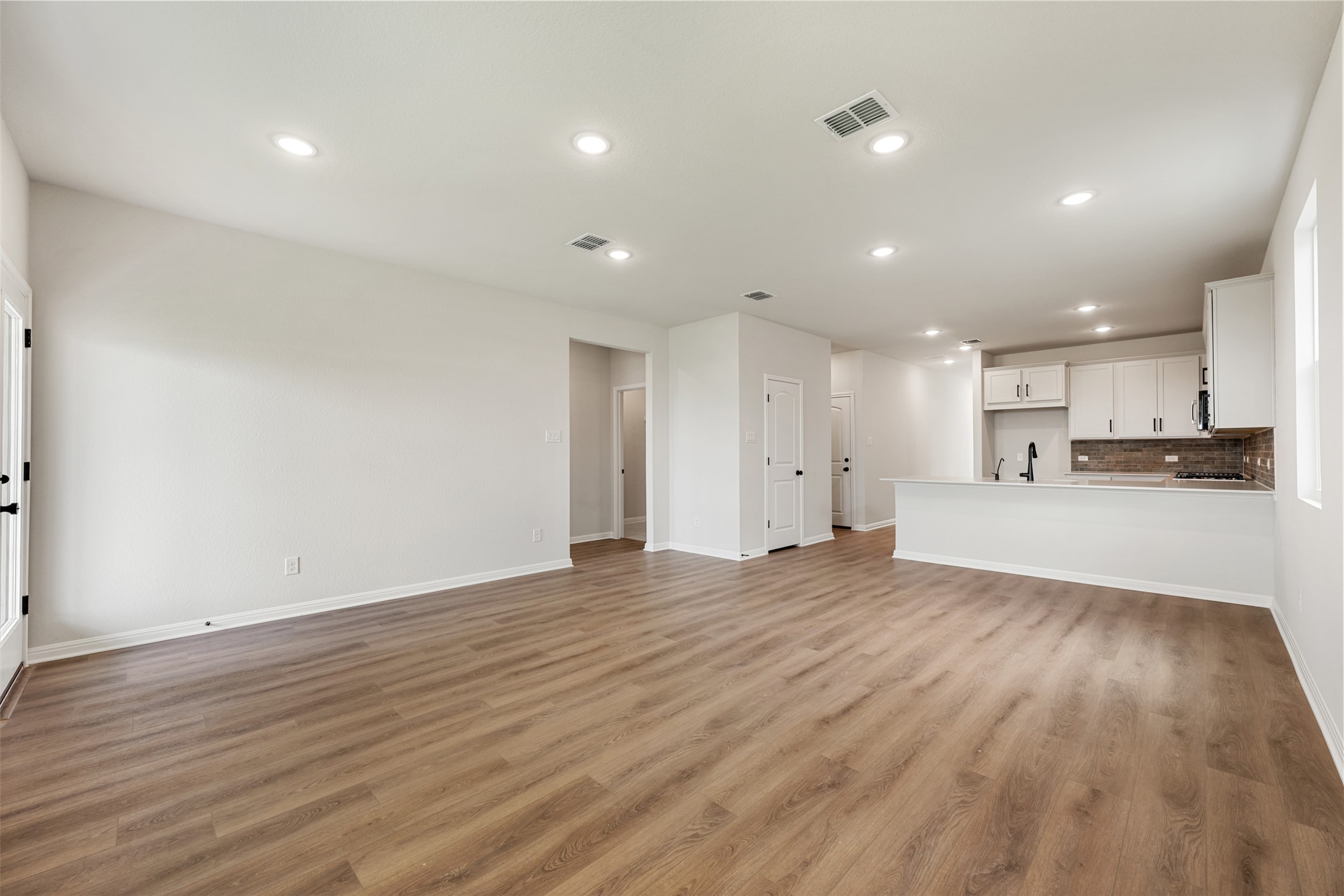 148 Jans Way Georgetown, TX 78626 - Photo 17 of 38