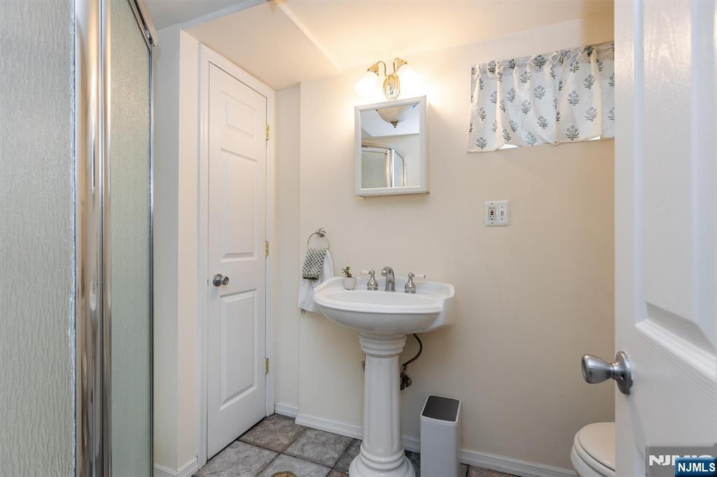 73 Hawthorne Avenue Glen Ridge, NJ 07028 - Photo 45 of 50
