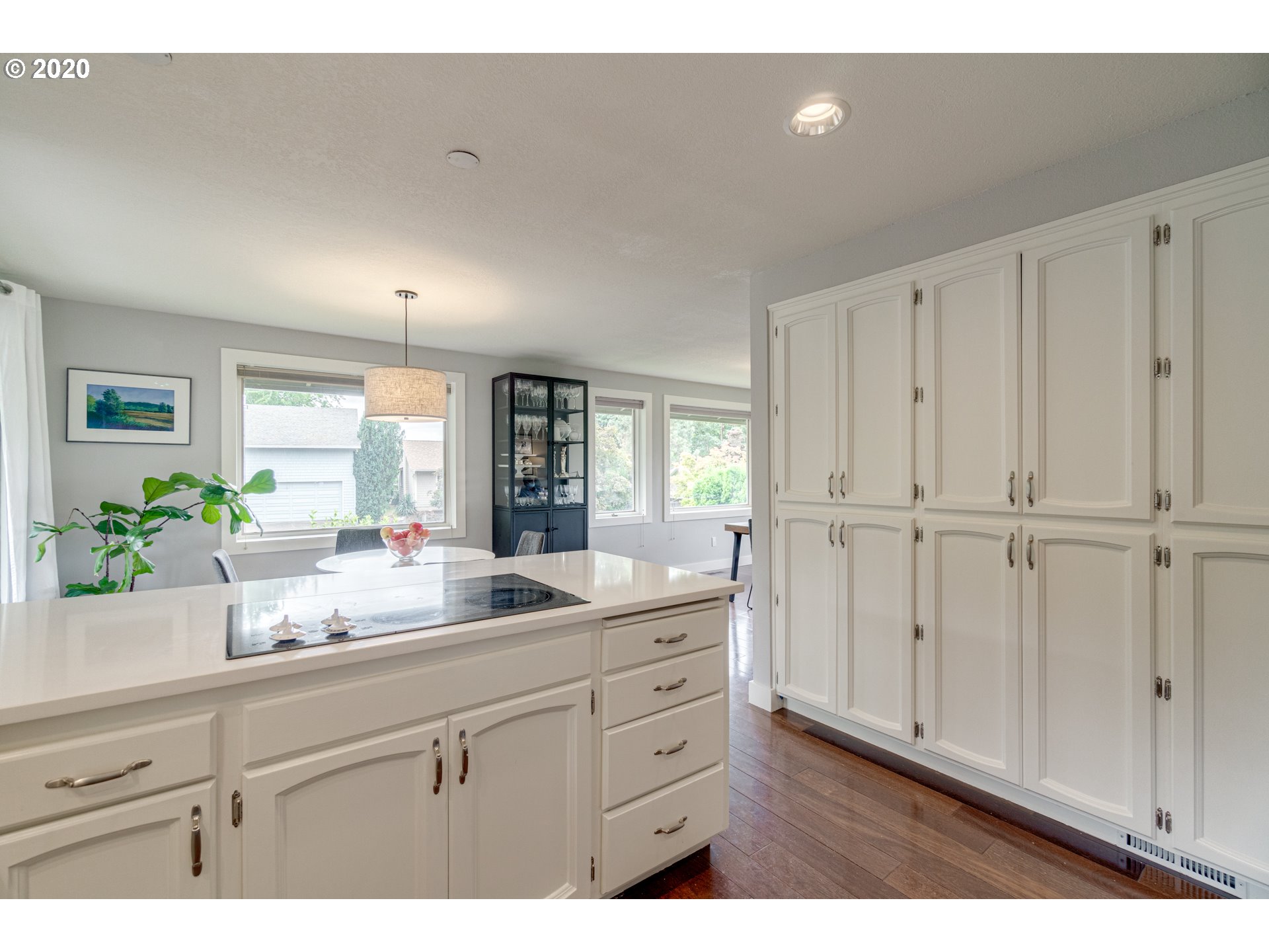 4655 Southwest Flower Place Portland, OR 97221 - Photo 11 of 29 Gallery Image 11