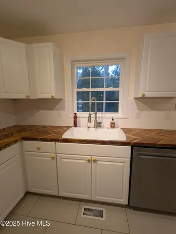 $2,350 | 2506 North Duke Street, Durham, NC 27704