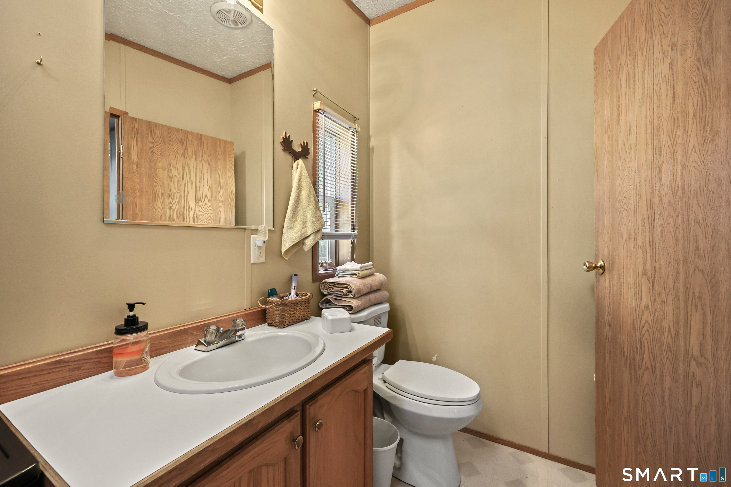 7 Circle Drive Windham, CT 06256 - Photo 24 of 36 Primary Bedroom Bath