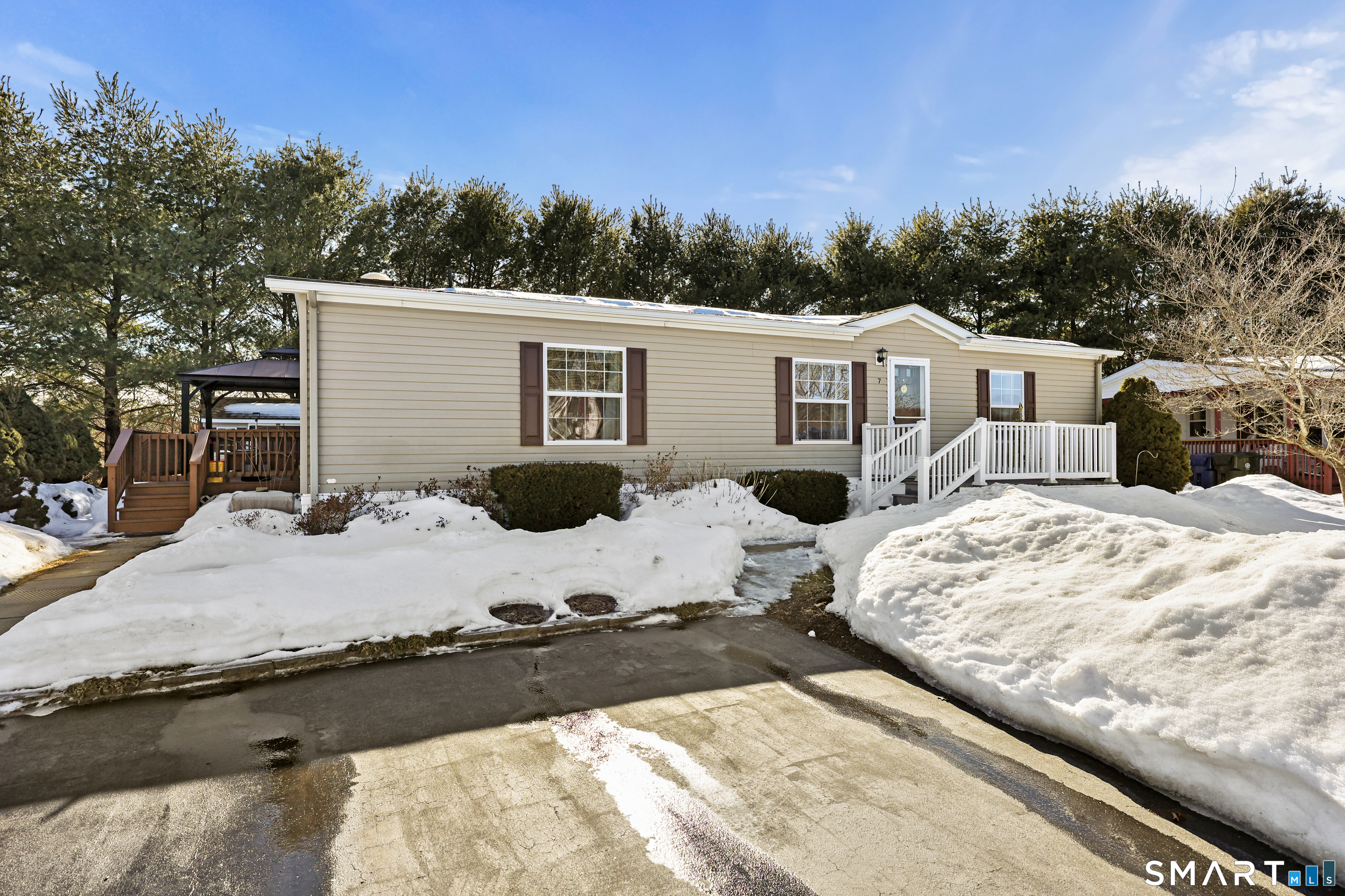 7 Circle Drive Windham, CT 06256 - Photo 33 of 36 Private driveway