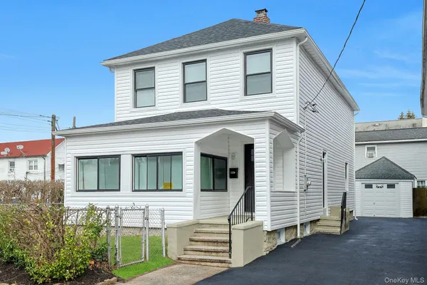 $999,000 | 119 6th Street, Pelham, NY 10803