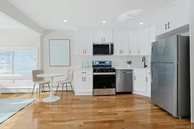 $1,099,000 | 119 6th Street, Pelham, NY 10803