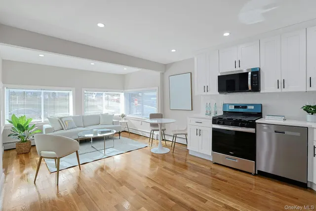 $1,099,000 | 119 6th Street, Pelham, NY 10803