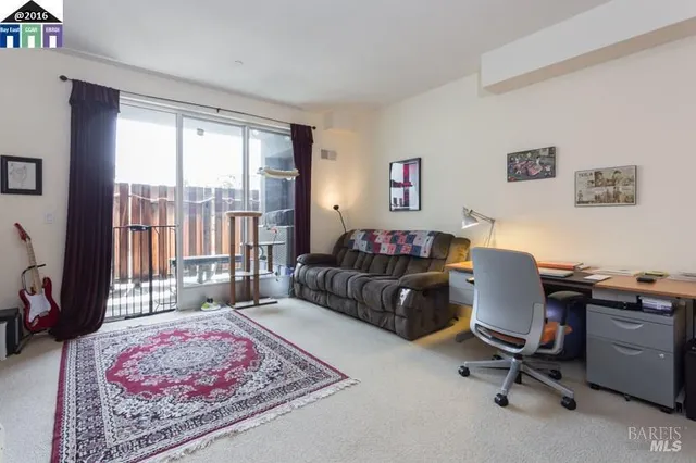 $1,925 | 1020 Jackson Street, Unit 204, Oakland, CA 94607