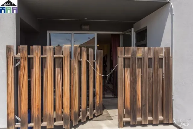 $1,925 | 1020 Jackson Street, Unit 204, Oakland, CA 94607