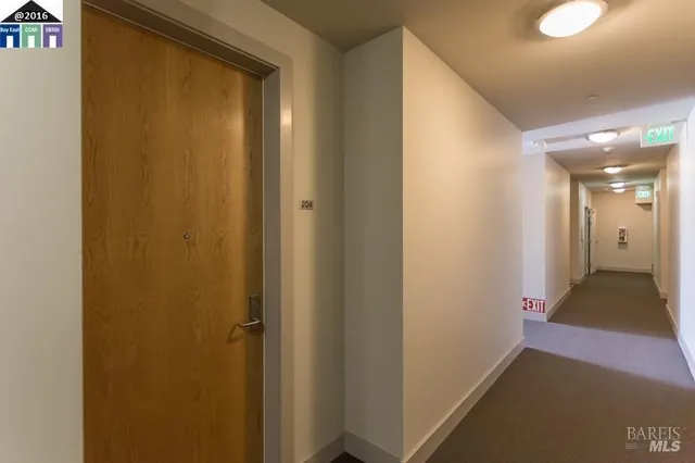 $1,925 | 1020 Jackson Street, Unit 204, Oakland, CA 94607