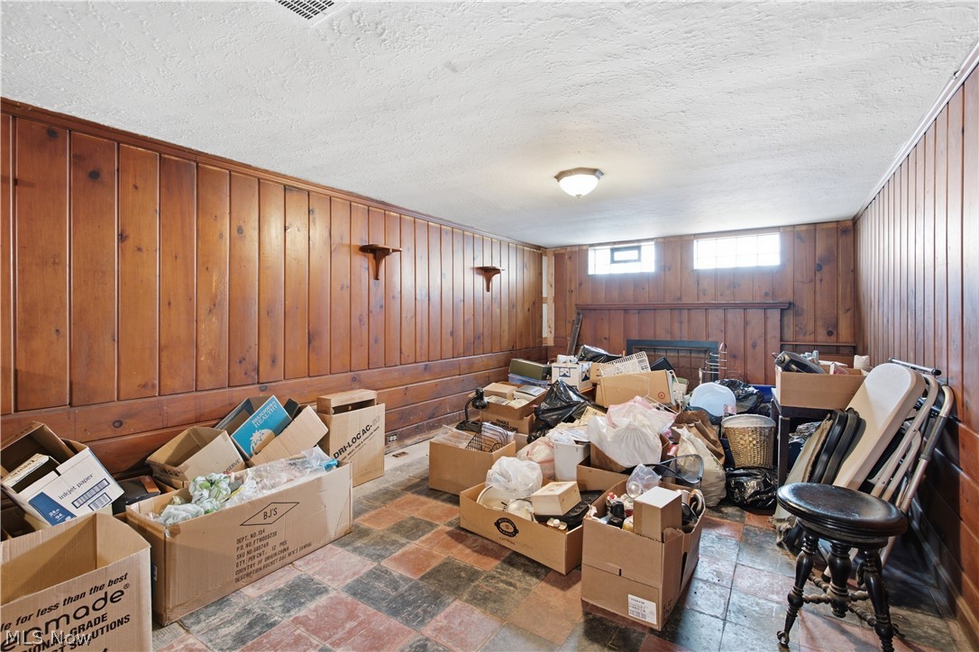 13577 Cedar Road University Heights, OH 44118 - Photo 27 of 33 Gallery Image 27