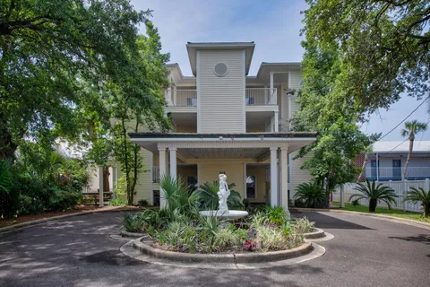 $725,000 | 105 Brooks Street Southeast, Unit 3, Fort Walton Beach, FL 32548