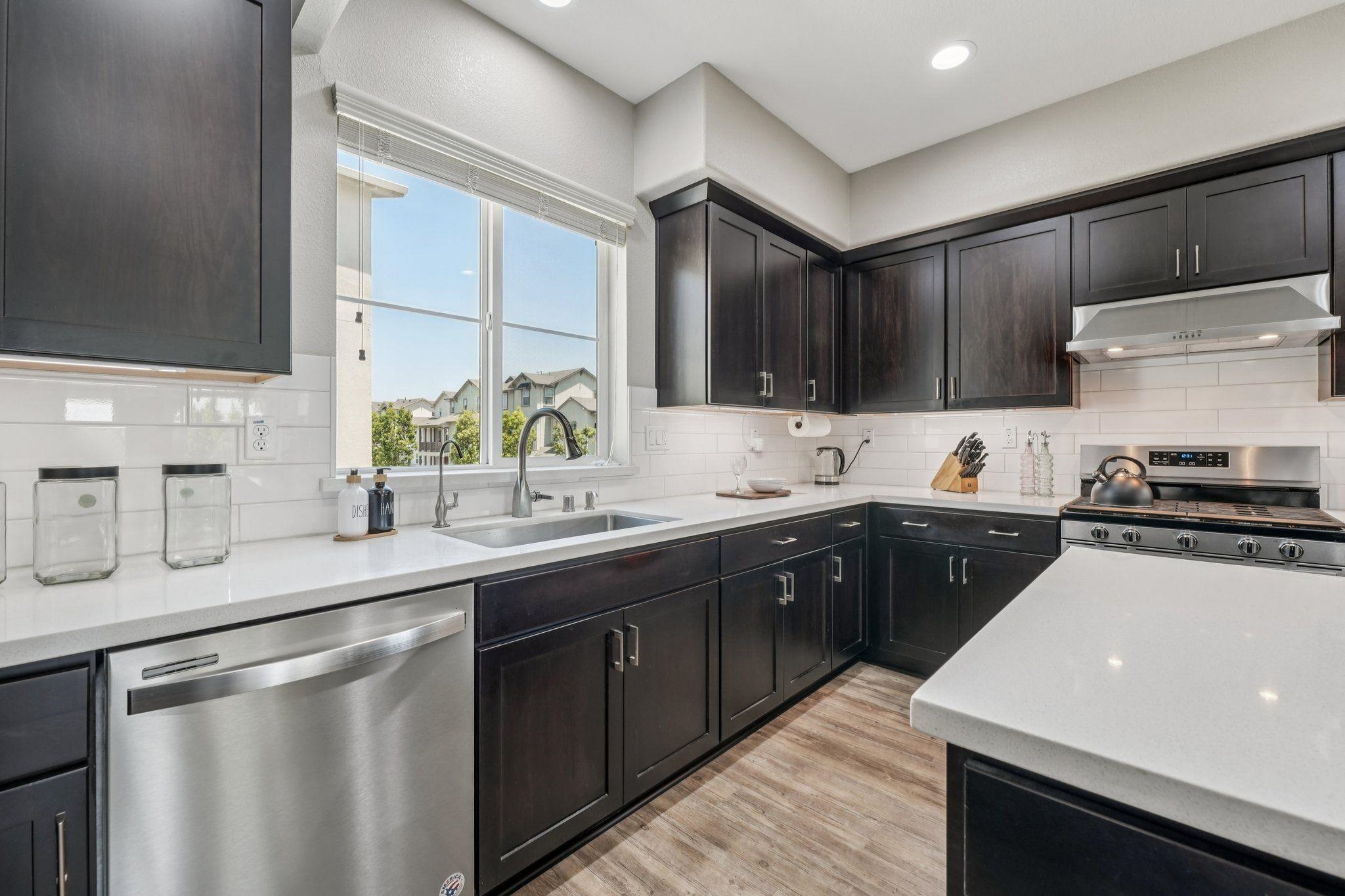 8550 Boardwalk Way Newark, CA 94560 - Photo 15 of 59