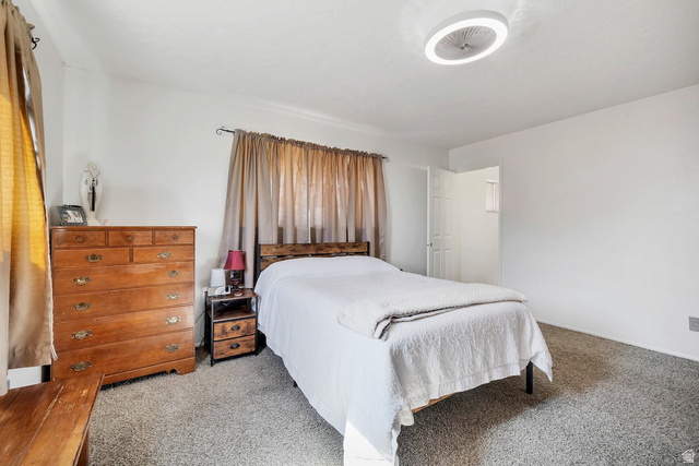 3334 Ute Road St. George, UT 84790 - Photo 20 of 40 View of carpeted bedroom