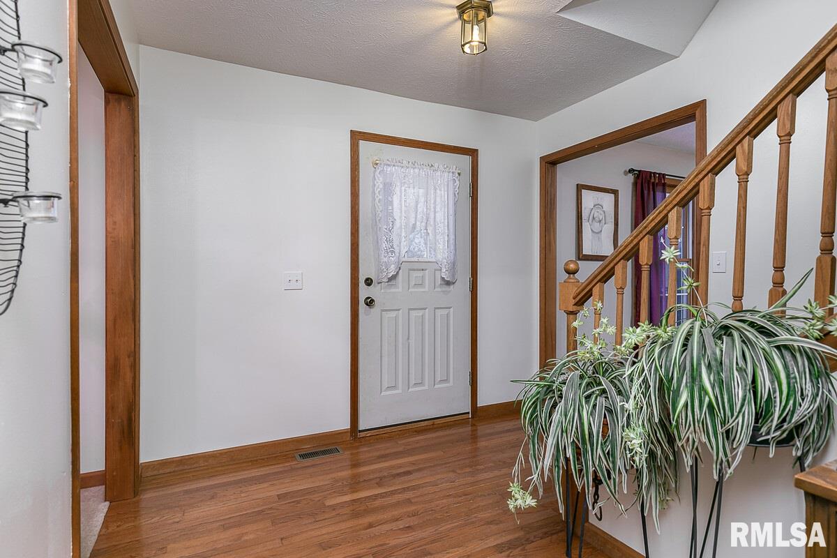 2 St George Court Mackinaw, IL 61755 - Photo 11 of 50 Gallery Image 11