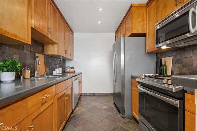 $899,000 | 1925 Montana Avenue, Unit 3, Santa Monica, CA 90403